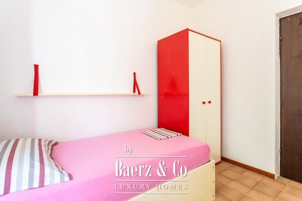 photo 10 Šolta, Nečujam - Property on a Spacious Plot of 3,829 m² first row by the sea